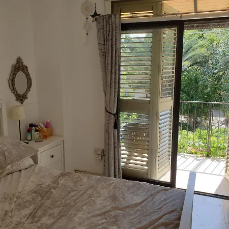 بيت للعطل The Summer House