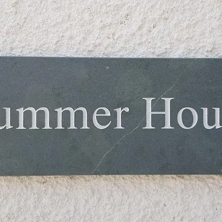 The Summer House * Polis