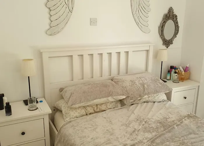 The Summer House * Polis